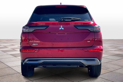 2026 Mitsubishi Outlander SE
