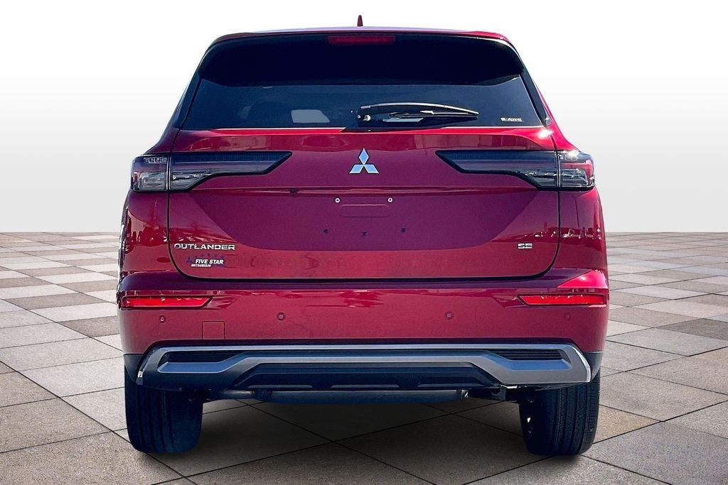 2026 Mitsubishi Outlander SE