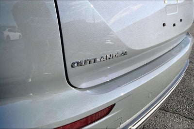 2026 Mitsubishi Outlander SE