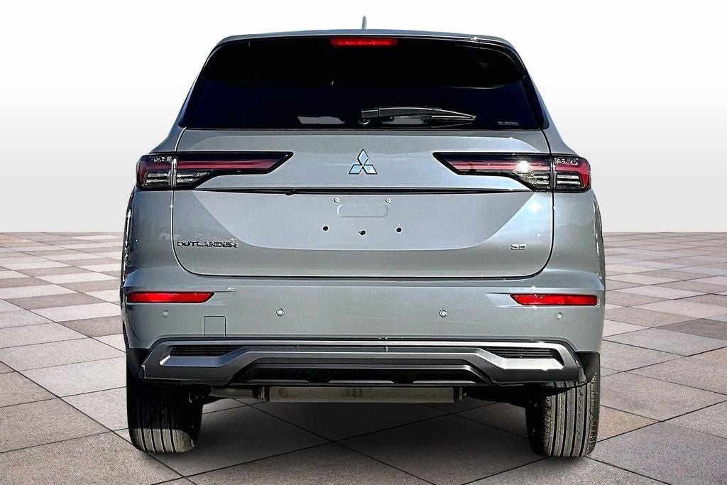 2026 Mitsubishi Outlander SE