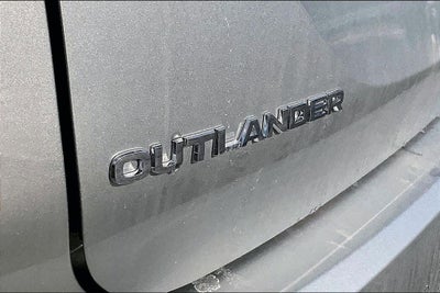 2026 Mitsubishi Outlander SE
