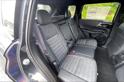 2026 Mitsubishi Outlander LE