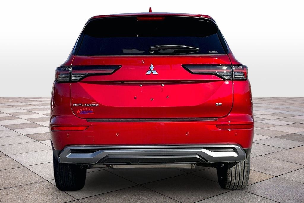 2026 Mitsubishi Outlander SE