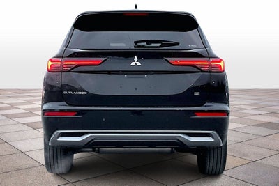 2026 Mitsubishi Outlander SE
