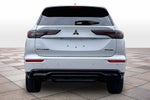 2026 Mitsubishi Outlander LE