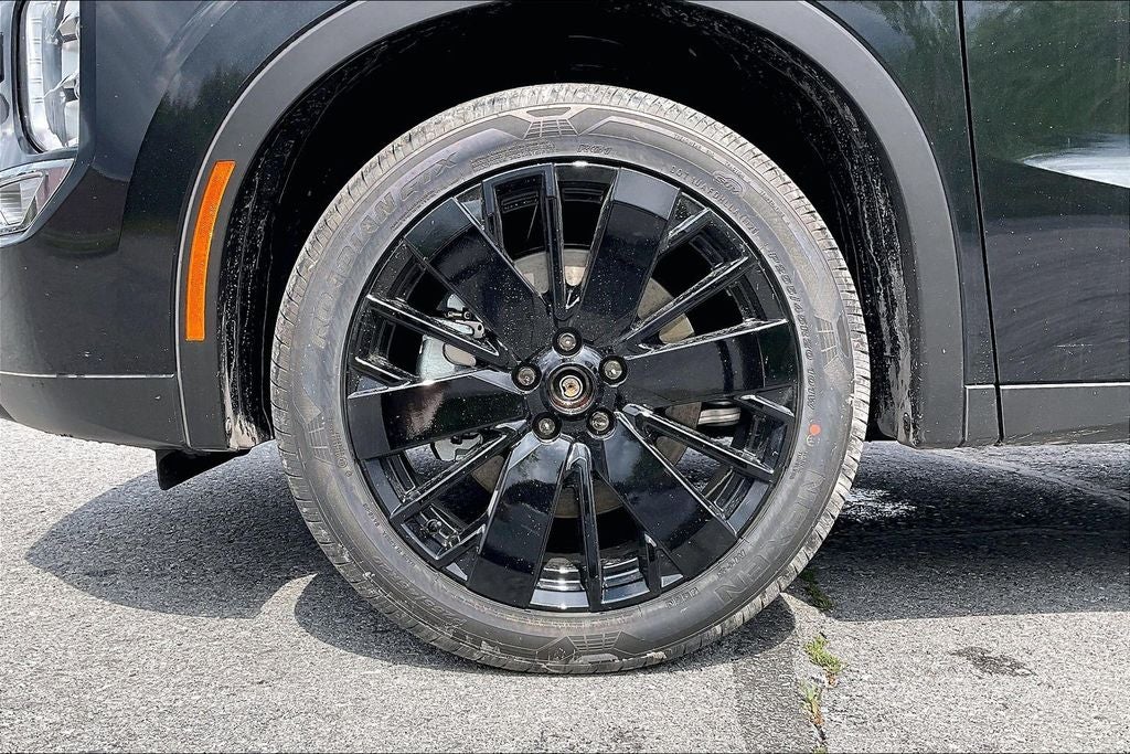 2026 Mitsubishi Outlander LE