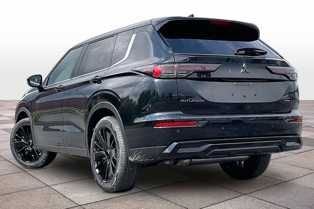 2026 Mitsubishi Outlander LE