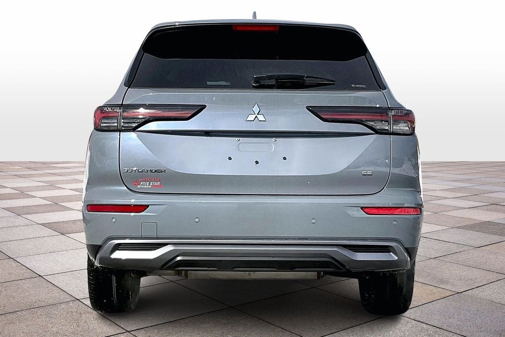 2026 Mitsubishi Outlander SE