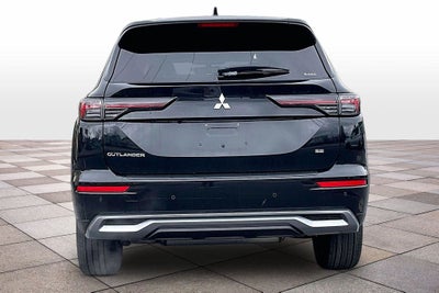 2026 Mitsubishi Outlander SE