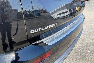 2026 Mitsubishi Outlander SE