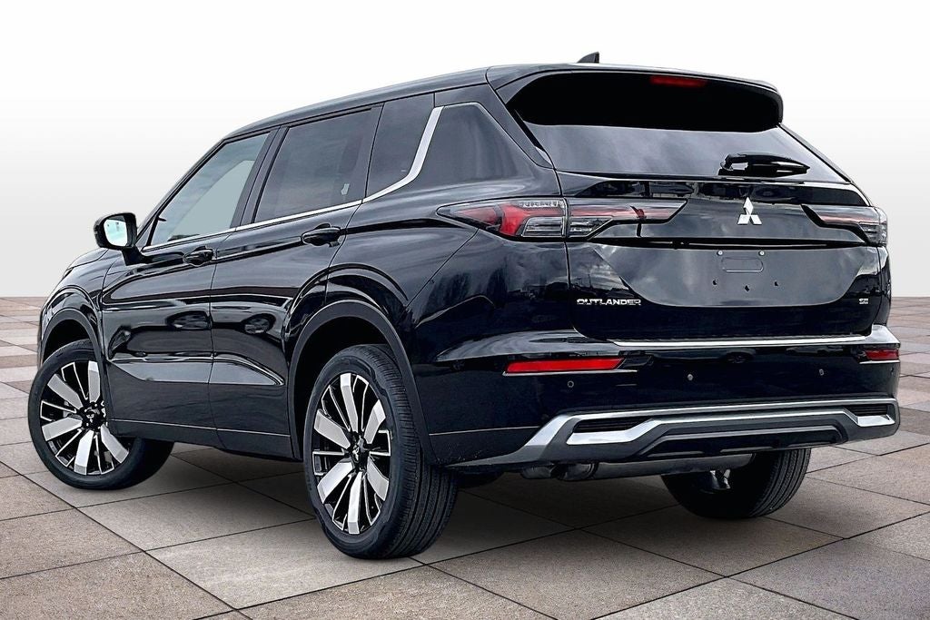 2026 Mitsubishi Outlander SE