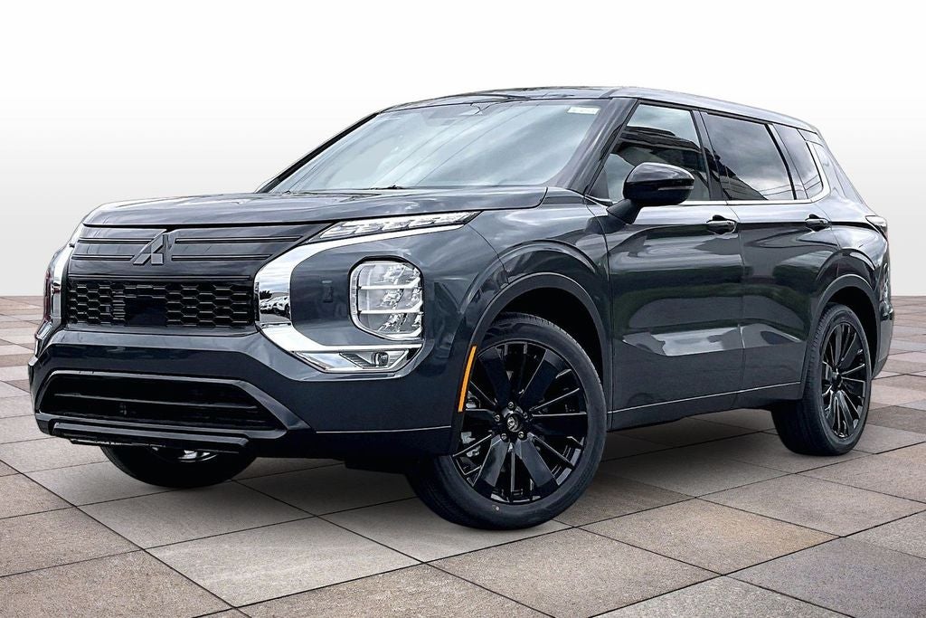 2026 Mitsubishi Outlander LE