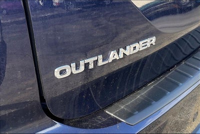 2026 Mitsubishi Outlander SE
