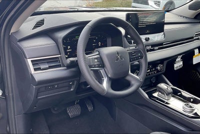 2026 Mitsubishi Outlander SE