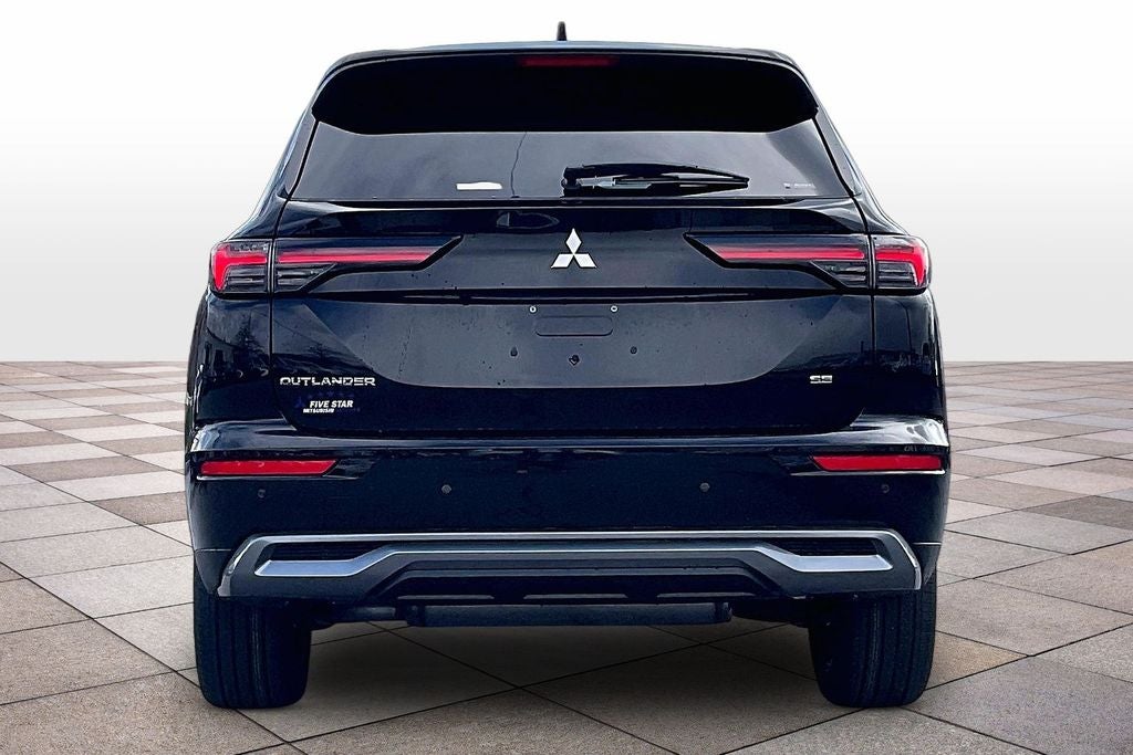 2026 Mitsubishi Outlander SE