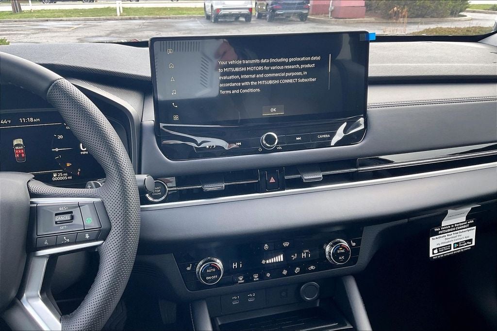 2026 Mitsubishi Outlander SE