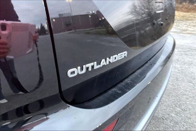 2026 Mitsubishi Outlander SE