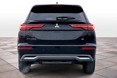 2026 Mitsubishi Outlander SE