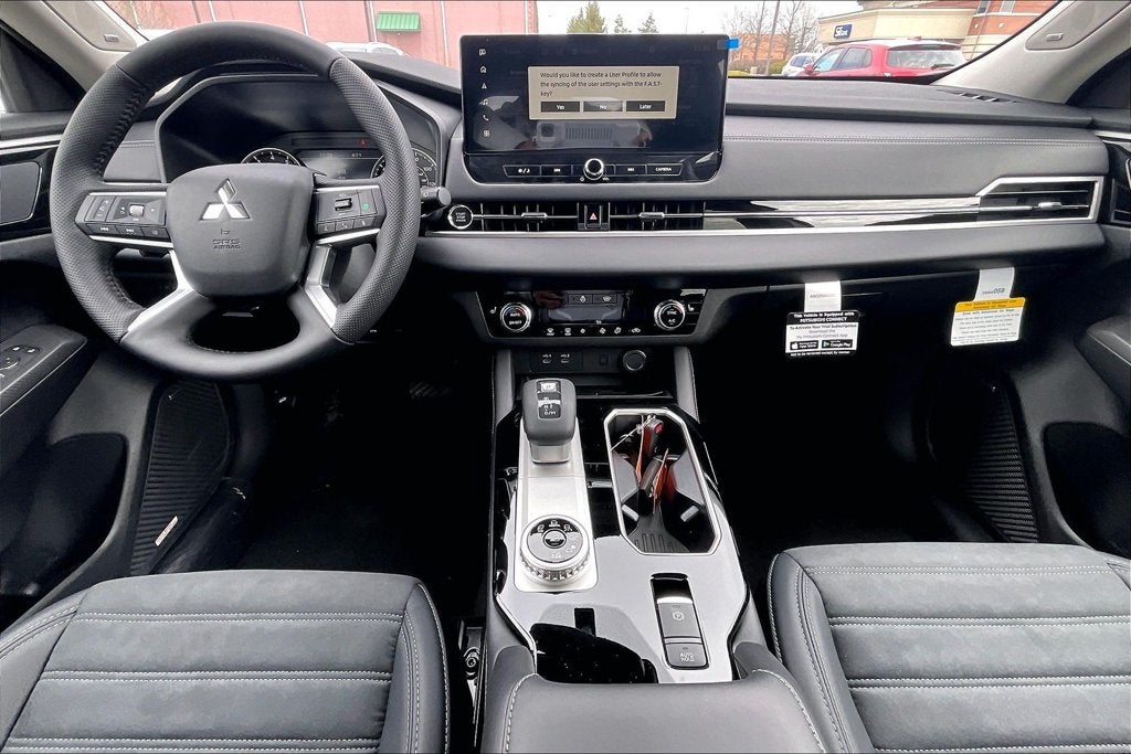 2026 Mitsubishi Outlander SE