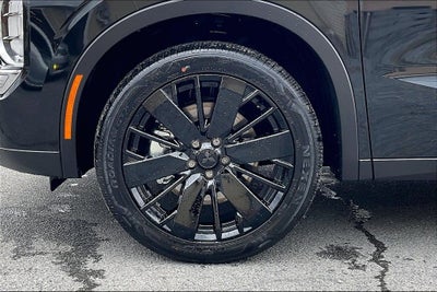 2026 Mitsubishi Outlander LE