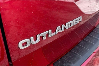 2026 Mitsubishi Outlander SE