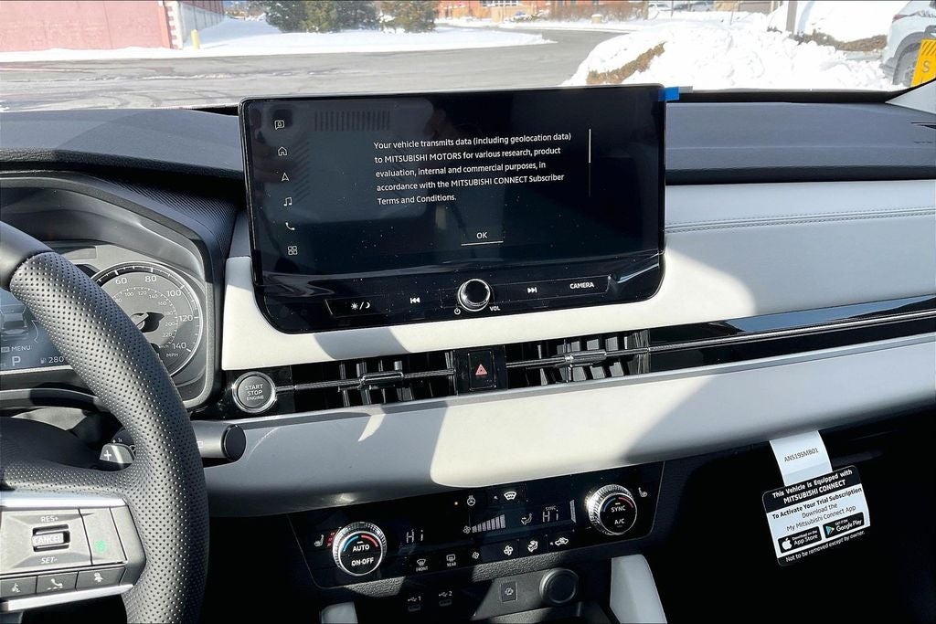 2026 Mitsubishi Outlander SE