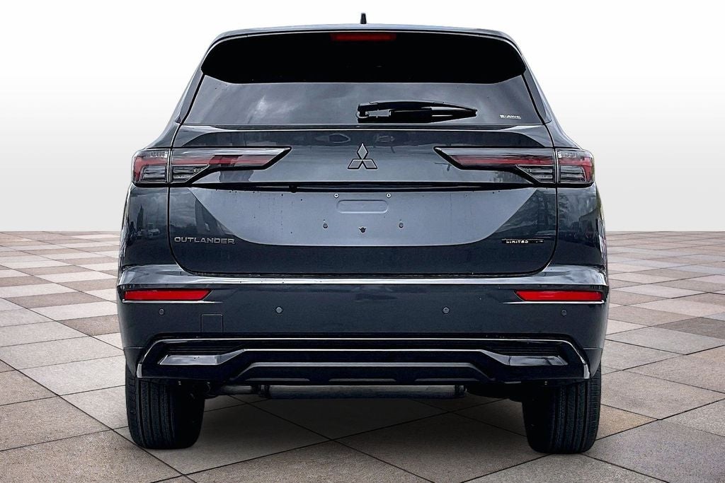 2026 Mitsubishi Outlander LE