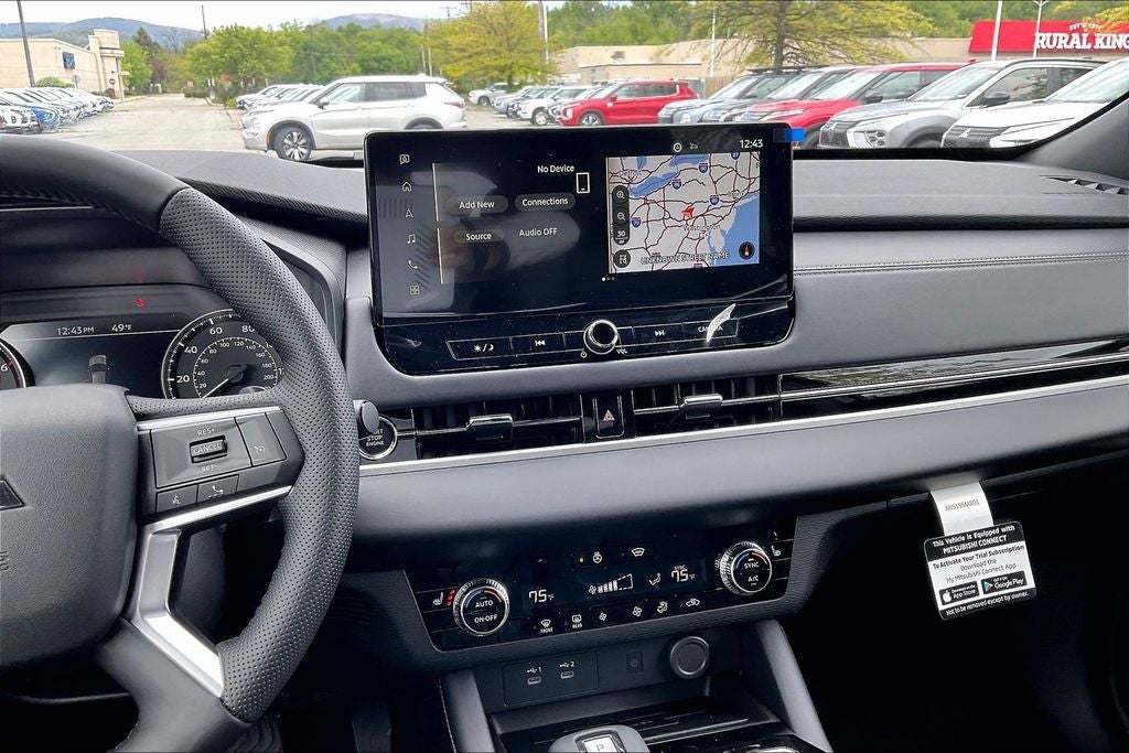 2026 Mitsubishi Outlander LE