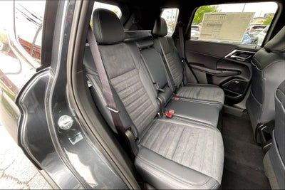 2026 Mitsubishi Outlander LE