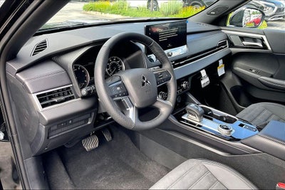 2026 Mitsubishi Outlander LE