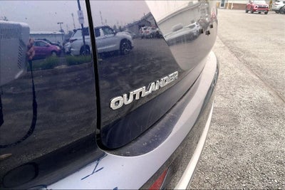 2026 Mitsubishi Outlander SE