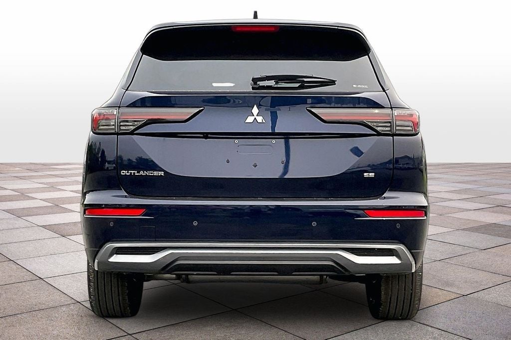 2026 Mitsubishi Outlander SE