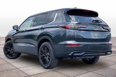 2026 Mitsubishi Outlander LE