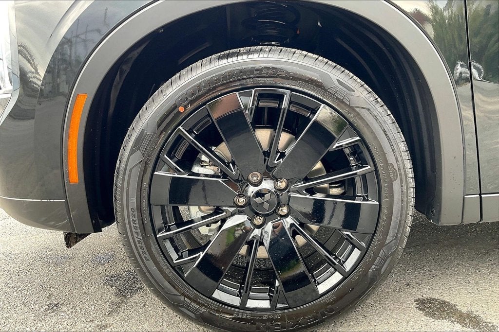 2026 Mitsubishi Outlander LE