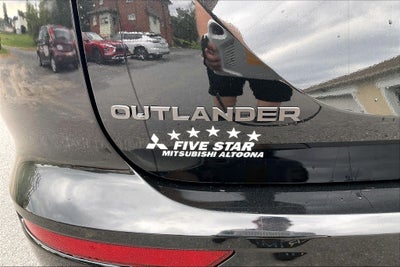 2026 Mitsubishi Outlander LE