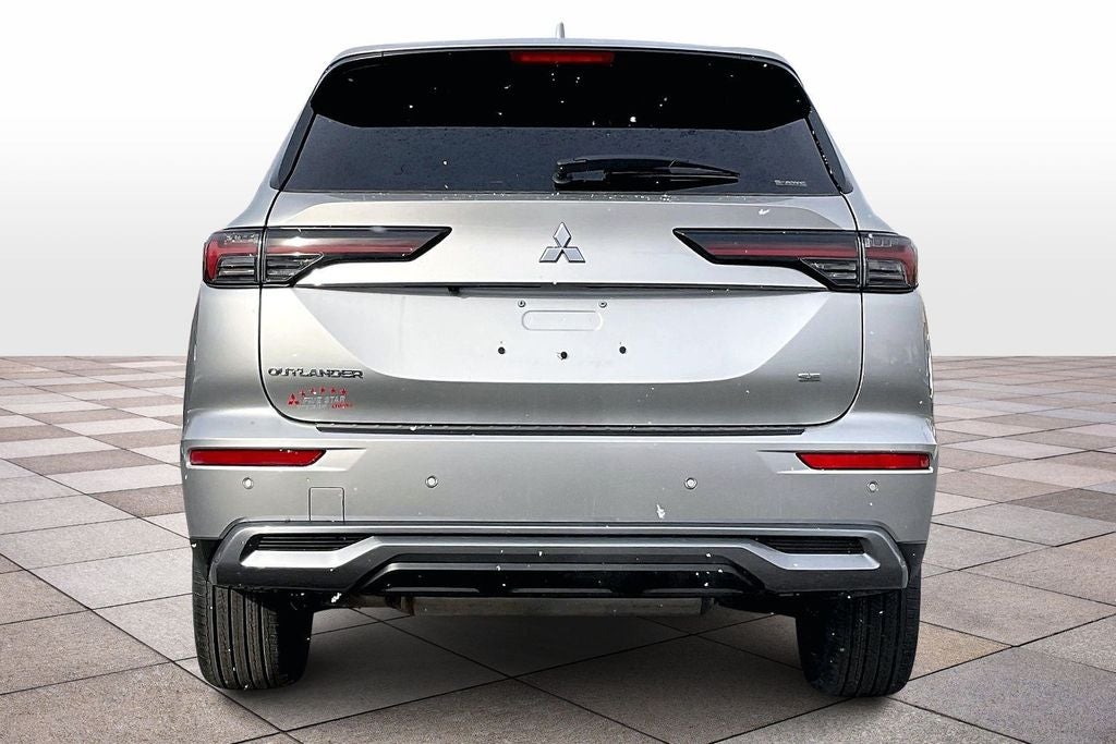 2026 Mitsubishi Outlander SE