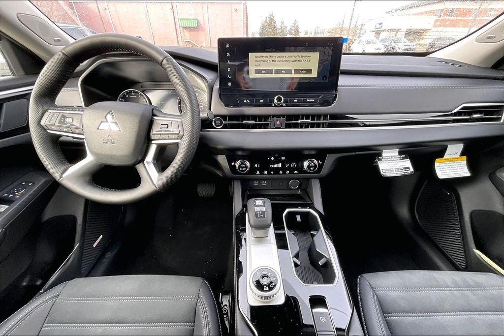 2026 Mitsubishi Outlander SE