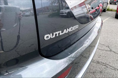 2026 Mitsubishi Outlander SE