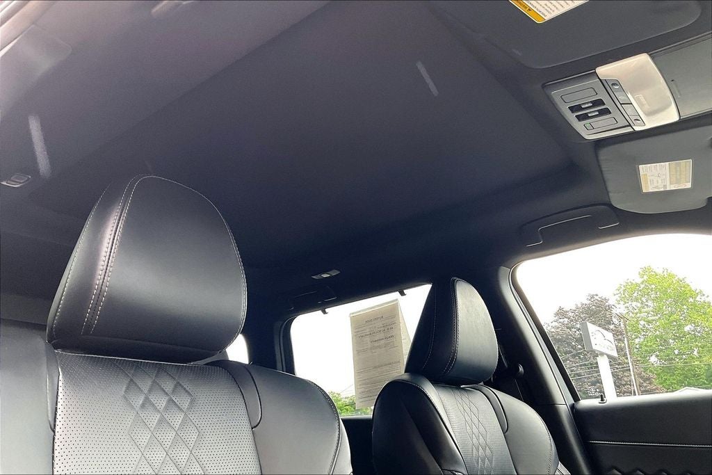 2024 Mitsubishi Outlander SEL Black Edition w/PanoRoof