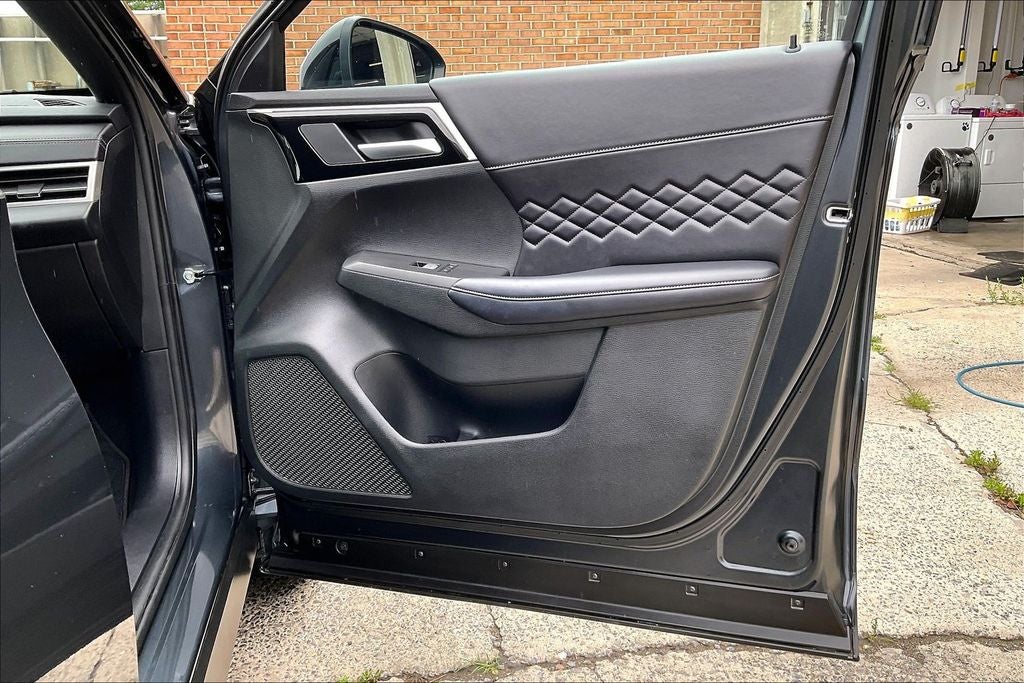 2024 Mitsubishi Outlander SEL Black Edition w/PanoRoof
