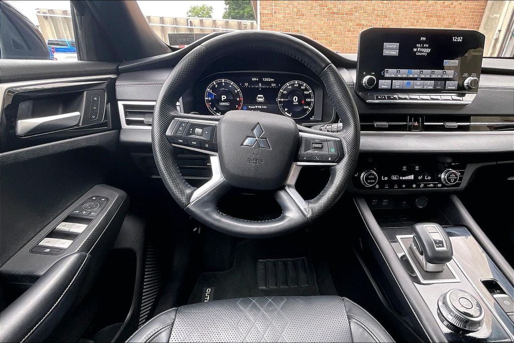 2024 Mitsubishi Outlander SEL Black Edition w/PanoRoof
