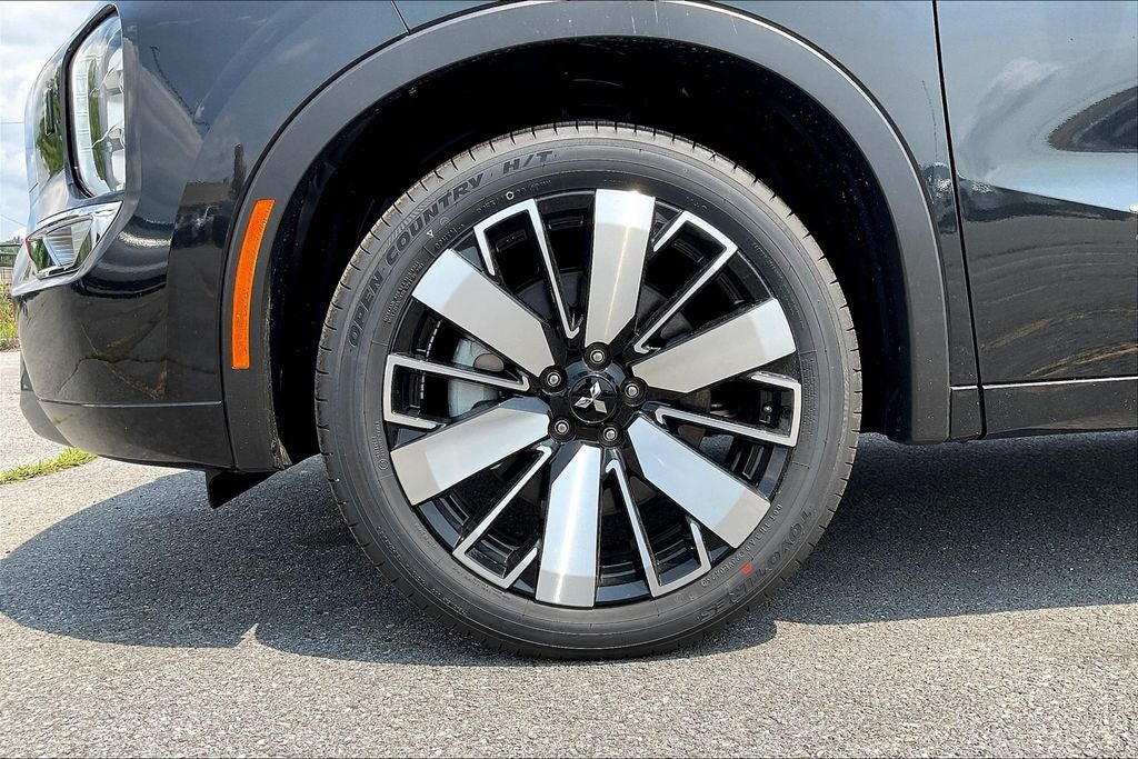 2025 Mitsubishi Outlander Platinum Edition