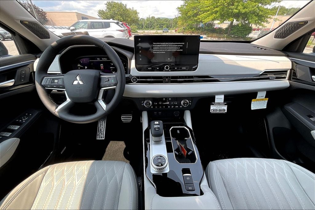 2025 Mitsubishi Outlander Platinum Edition