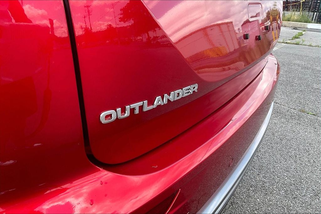 2025 Mitsubishi Outlander SEL