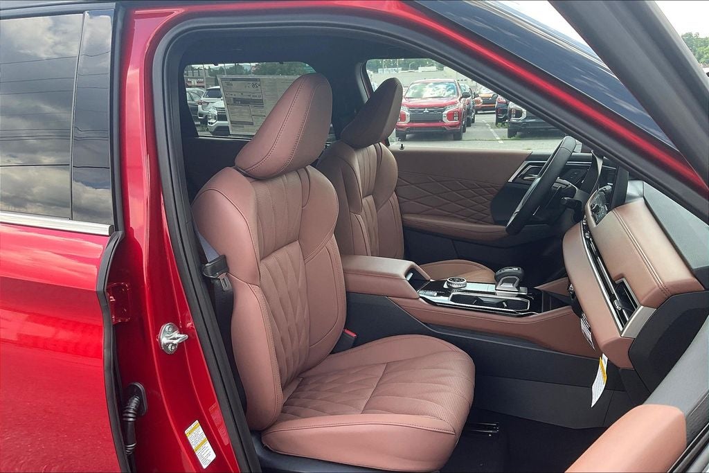 2025 Mitsubishi Outlander SEL