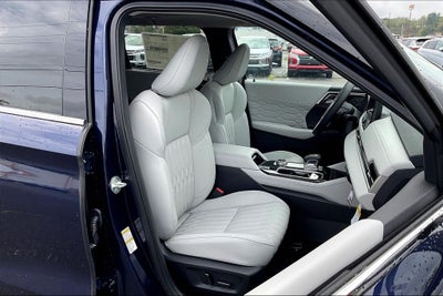 2025 Mitsubishi Outlander SEL