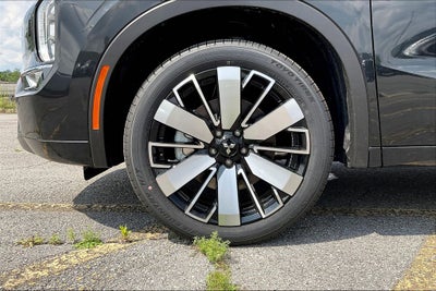 2025 Mitsubishi Outlander Platinum Edition