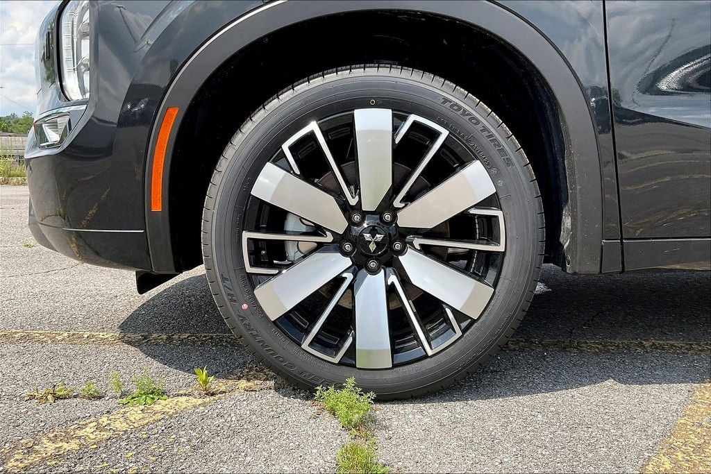 2025 Mitsubishi Outlander Platinum Edition