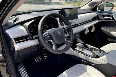 2025 Mitsubishi Outlander Platinum Edition