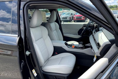 2025 Mitsubishi Outlander Platinum Edition